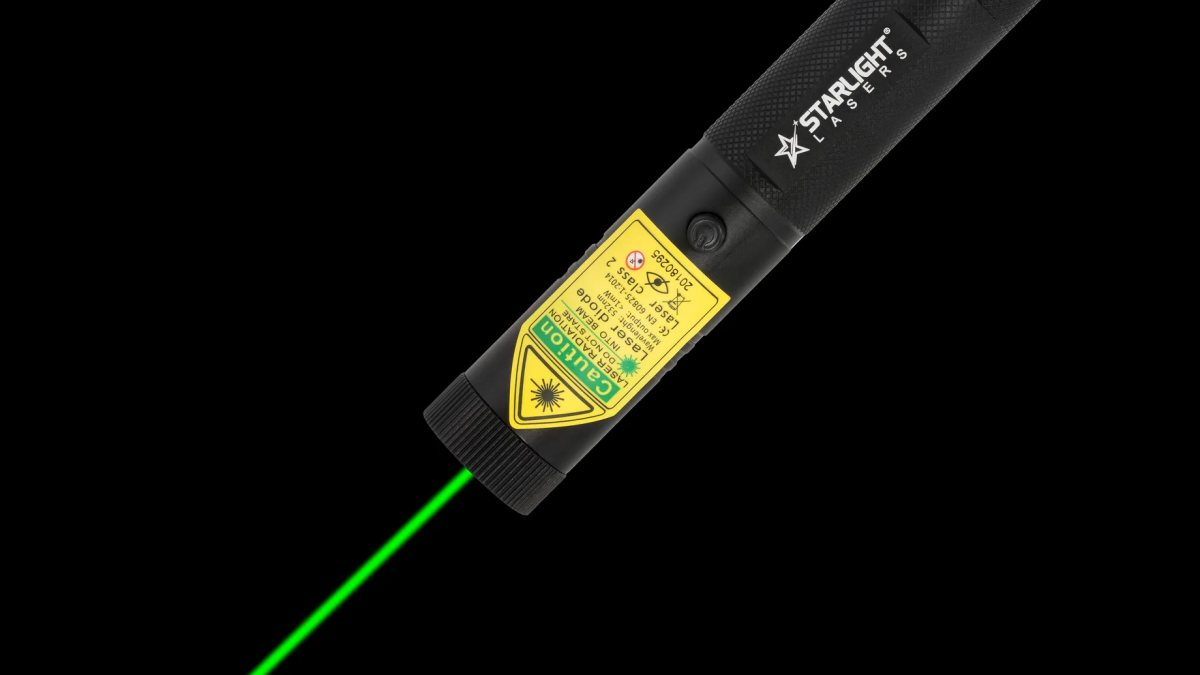 Pointeur laser légal en France : ce que dit la loi et pourquoi la classe 2 suffit